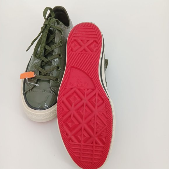 CONVERSE CHUCK TAYLOR SHOES WOMENS SIZE 6 - Picture 4 of 14